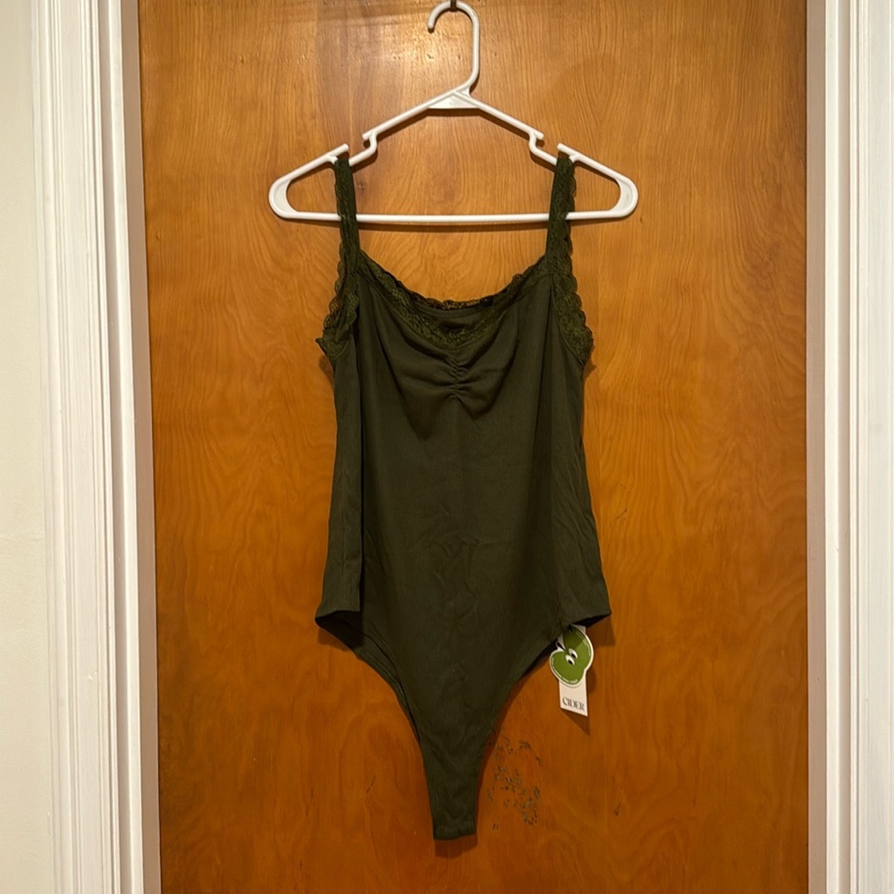 U-neckline Lace Trim Bodysuit